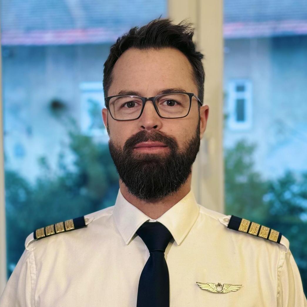 Iván Újházi